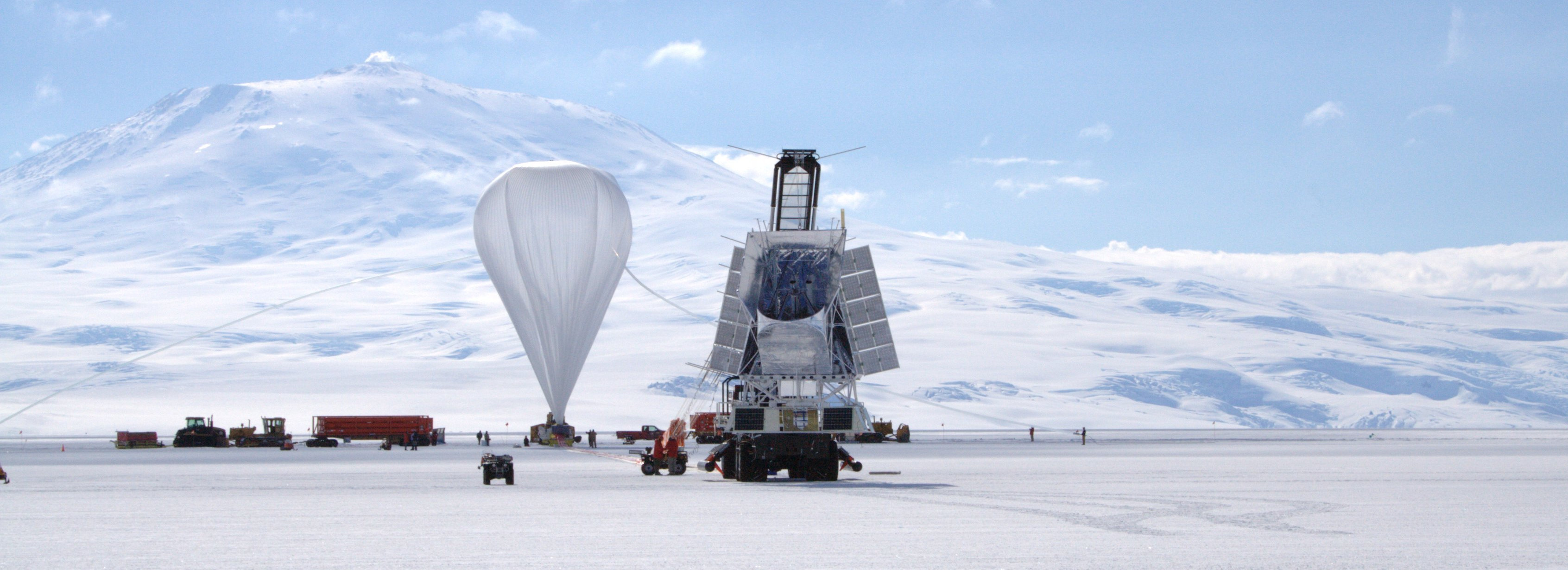 The BLAST telescope at the end of inflation. [cbn,  December 2006]